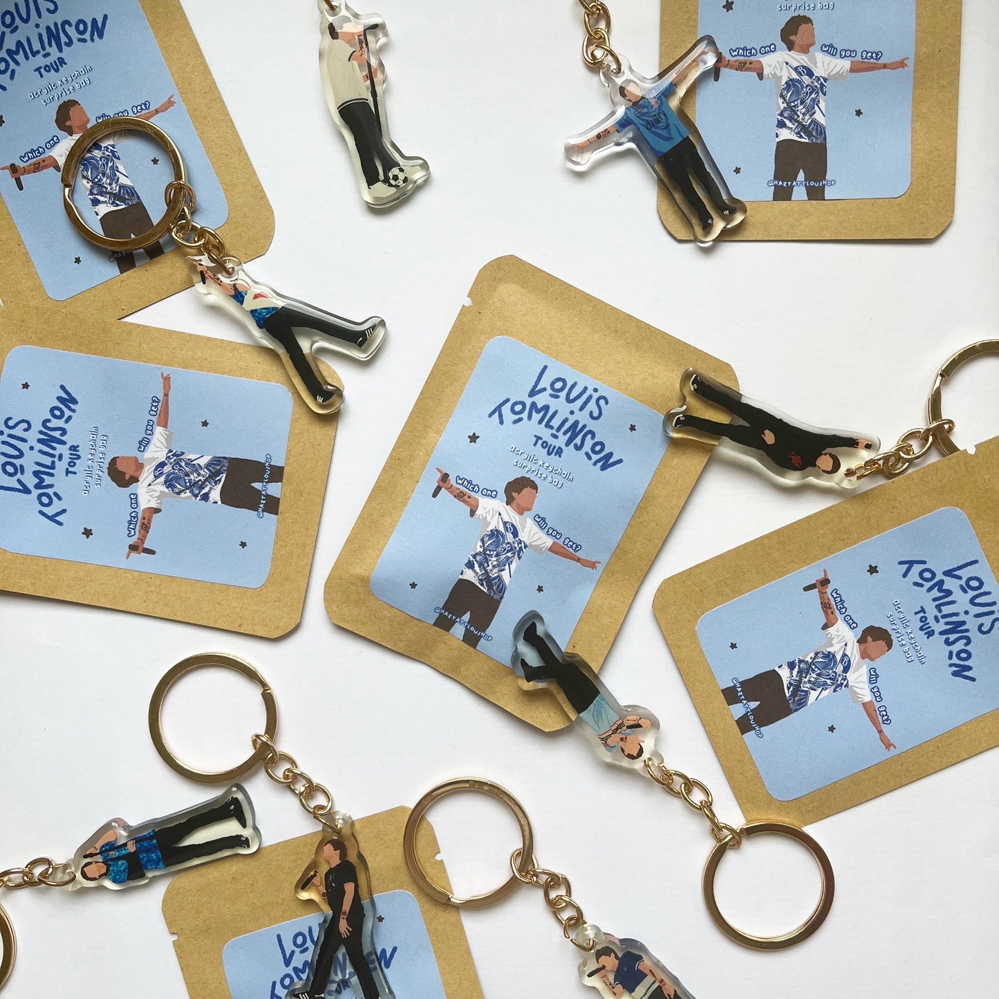 LOUIS Tour surprise keychain